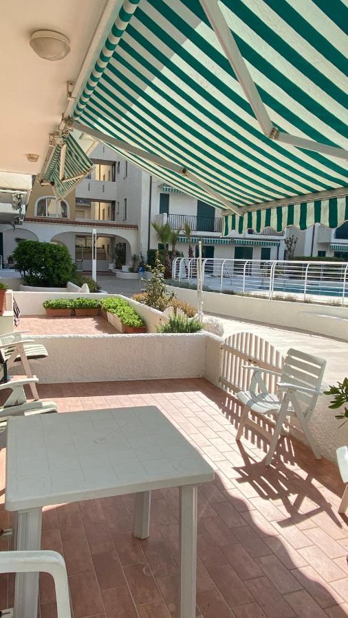 El Palmar Residence Vista-Mare E Vista-Piscina Лидо-ди-Езоло Экстерьер фото